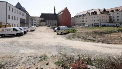 Bild: ass
Das Bürgerspitalgelände an der Bahnhofstraße: Der Nachtrag zum Kaufvertrag an die Firma Ten Brinke ist notariell beurkundet worden. Das teilt die Stadt mit.