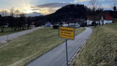 Bild: lei
Zum Ortsbild von Unterklausen gesellt sich aller Wahrscheinlichkeit nach bald ein Stahlgittermast der Telekom.