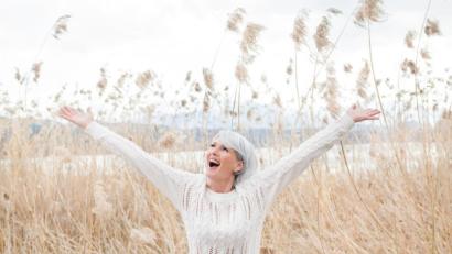 Bild: Lumixera - stock.adobe.com
Es ist nie zu spät, so richtig glücklich zu werden.