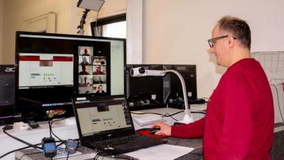 Bild: FFW Wiesau/exb
Unterstützt wurde die Online-Fortbildung auch vom stellvertretenden Lehrgangsleiter, Kreisbrandmeister Klaus Schicker.