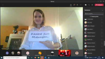 Bild: rn
Mit "Danke fürs Mitsingen & bis bald im Klassenzimmer" verabschiedete sich Carolin Braun zum Disco-Ende von ihren Schülern.