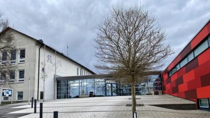 Bild: Eichl
Die Grund- und Mittelschule Floß: Der Elternbeirat kämpft um den Erhalt der höheren Klassen.