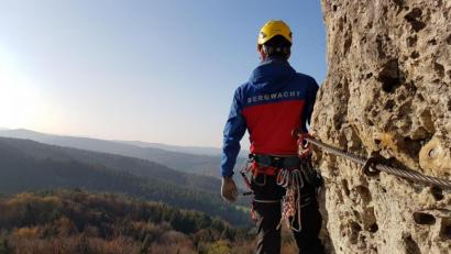 Symbolbild: Bergwacht Amberg/exb
Die Einsätze der Bergwacht nehmen auch in unserer Region immer mehr zu. Das liegt auch am Freizeitverhalten der Menschen in der Pandemie. Urlaub zu Hause ist im Trend.