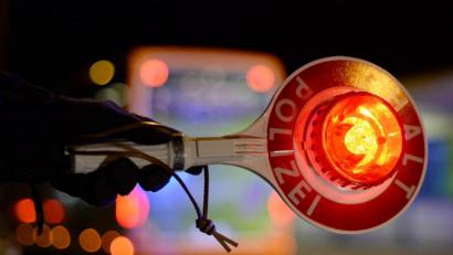 Bild: Patrick Seeger/dpa
Mehrere Anzeigen handelt sich eine 29-Jährige bei einer Polizeikontrolle in Grafenwöhr ein.