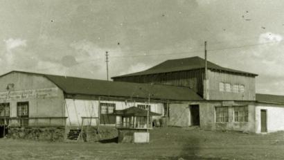 Archivbild: Adalbert Busl/Werner Robl
Das Foto zeigt die verlassene "Sußnerhalle", wie sie nach dem Zweiten Weltkrieg aussah.