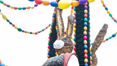 Bild: njn
In Erbendorf geht man auf Nummer sicher - mit Maske.