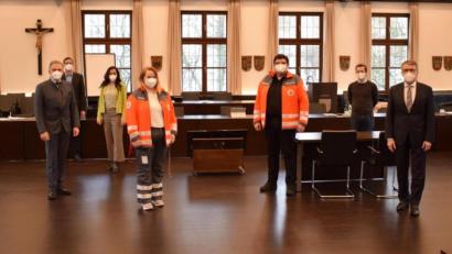 Bild: szl
Der BRK-Kreisverband stellte gemeinsam mit dem Landratsamt und den betroffenen Kommunen das Konzept für die kleinen, regionalen "Pop-up"-Impfstationen in Waldershof, Tirschenreuth und Kemnath als unterstützende Standorte neben dem Haupt-Impfzentrum in Waldsassen vor.