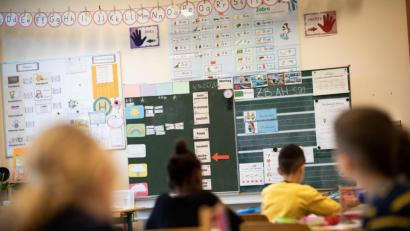 Symbolbild: Christian Charisius/dpa
An der Erbendorfer Grundschule gilt nach Meinung einiger Eltern ein zu strenger Notenschlüssel.