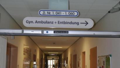 Bild: ws
Welchen Weg schlägt die Kliniken AG bei der Geburtshilfe und Gynäkologie am Krankenhaus Tirschenreuth ein? Momentan wird ein Nachfolger für Chefarzt Dr. Michael Rüth gesucht.