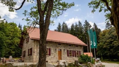 Das Waldhaus wird seit Wochen stark frequentiert von Wanderern und Spaziergängern. Der Biergartenbetrieb soll deshalb auch im Winter fortgesetzt werden.