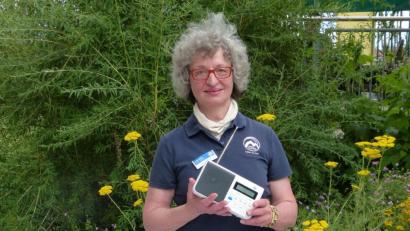 Bild: Roswitha Heining
Angelika Schedl aus Premenreuth leitet die Regionalgruppe Tirschenreuth von Radio Horeb.