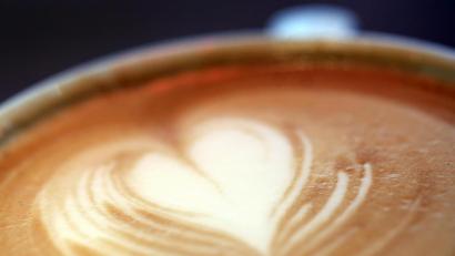 Bild: Martin Gerten/dpa
Unmengen an Kaffee war beim langen Corona-Gipfel die einzige Lösung, um halbwegs wach zu bleiben.