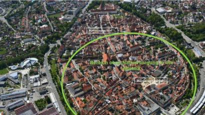 Bild: Ten Brinke
Die Amberger Altstadt von oben. In der Mitte des Kreises liegt das Bürgerspital-Areal. Der Kreis soll das Einzugsgebiet für den geplanten Lebensmittel-Nahversorger markieren.