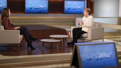 Bild: Wolfgang Borrs/dpa
Bundeskanzlerin Angela Merkel (CDU) hat in der ARD-Talksendung "Anne Will" laut über eine Änderung des Infektionsschutzgesetzes nachgedacht.