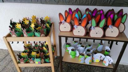 Bild: gi
Kleine Nester haben die Moosbacher Erzieherinnen für ihre Schützlinge, die daheim sind, vorbereitet.