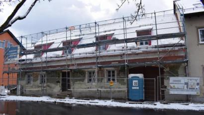 Bild: szl
Im Generationenhaus in der Blumenstraße entstehen Räume für die Nachbarschaftshilfe, Senioren- und Behindertenbeauftragten, den Quartiersmanager der „Sozialen Mitte“, sowie für Familien und Jugendliche.