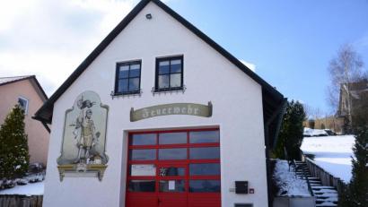 Bild: bey
Das Feuerwehrhaus Neudorf steht auch zum Um- und Anbau auf der Arbeitsliste der Gemeinde Georgenberg.
