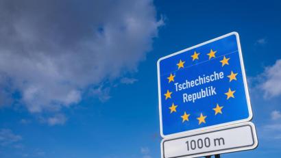 Bild: Nicolas Armer/dpa
Die stationären Grenzkontrollen zu Tschechien sind vorbei, Einschränkungen bleiben dennoch.