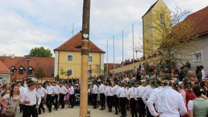 Archivbild: Michael Weiß/exb
So eine Kirwa wie hier 2019 wird es in Lintach heuer nicht geben.