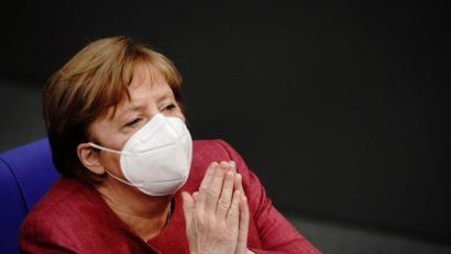 Bild: Kay Nietfeld
Bundeskanzlerin Angela Merkel hat ihre erste Schutzimpfung gegen das Coronavirus erhalten.