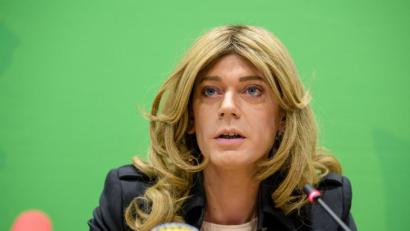 Archivbild: Matthias Balk/dpa
Die Nürnbergerin Tessa Ganserer (43, Die Grünen) ist auf Listenplatz 13 der Landesliste für den Bundestag nominiert worden.