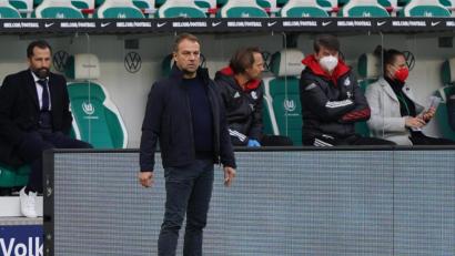 Bild: Michael Sohn/dpa
Hansi Flick gab nach dem Spiel gegen Wolfsburg bekannt, dass er sich zum Saisonende vom FC Bayern München verabschiedet.