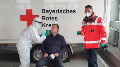 Bild: exb/Markus Zimmermann
Auch die BRK-Bereitschaft Helfer vor Ort Windischeschenbach erklärte sich sofort bereit eine Station aufzubauen.