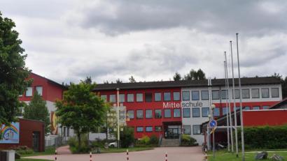 Bild: adj
Die Mittelschule Altenstadt informiert die Eltern und Schüler digital über das neueSchuljahr.