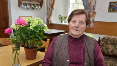 Bild: dob
Mathilde Meckl ist von Haus aus eine unglaubliche Frohnatur und mit gläubiger Zuversicht geprägt. Mit ihren 90 Jahren ist sie unglaublich fit.