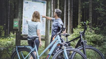 Bild: Tourismus &amp; Marketing GmbH Ochsenkopf/Cube/exb
Der neue "Bike Guide" erleichtert das Radfahren am Ochsenkopf.