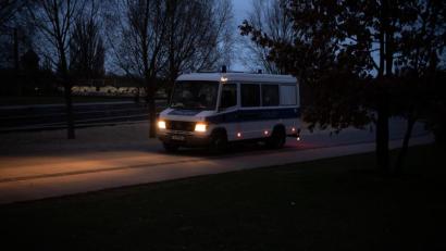 Bild: Paul Zinken/dpa
Ohne triftigen Grund darf im Landkreis Neustadt/WN nach wie vor niemand zwischen 22 und 5 Uhr unterwegs sein.