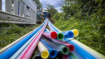 Bild: Jens Büttner/dpa
Beim Breitbandausbau blickt Tirschenreuth weit nach vorne und will die "Gigabit-Richtlinie" des Freistaats anzapfen.