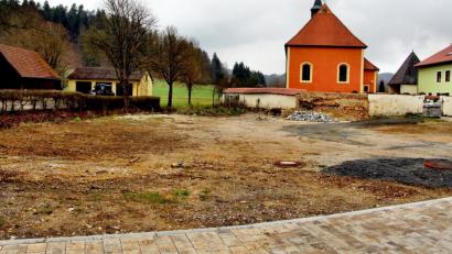 Bild: ds
Wann geht es los bei der Gestaltung des neuen Dorfmittelpunkts in Kirchenreinbach? Der Beginn der Arbeiten stehe kurz bevor, versicherte Bürgermeister Roman Berr im Gemeinderat Etzelwang.