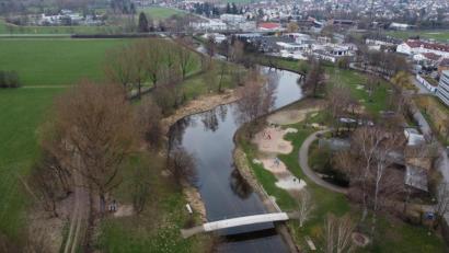 Luftbild: Gustl Beer
Im Stadtbad ist nur mit Aufsichtspersonal Schwimmen auch 2021 wieder möglich. Über den Beschluss für diese freiwillige Leistung wird allerdings erst in einer Sondersitzung am 3. Mai beraten.