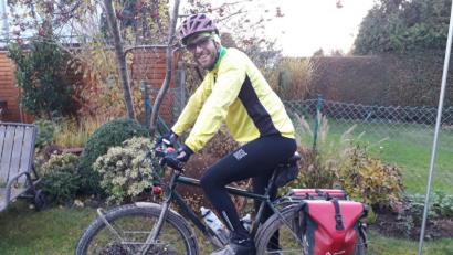 Bild: Corinna Loewert, Stadt Amberg/exb
Einzelradler Nummer Eins wurde Sebastian Luber (2094 km) mit seinem selbst aufgebauten Reisefahrrad.