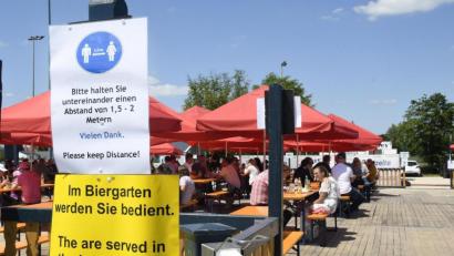 Bild: Petra Hartl
So sah es vor einem Jahr auf der Pfingstdult in Amberg aus. Fahrgeschäfte gab es nicht, dafür aber einen Biergarten.