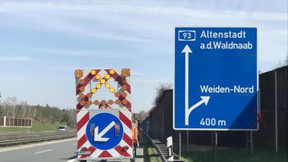 Bild: Gabi Schönberger
Von Sonntag bis Donnerstag ist die Anschlussstelle Weiden-Nord in Fahrtrichtung Hof nicht befahrbar. Der Asphalt der Autobahn wird hier erneuert.