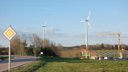 Bild: fjo
Die Technik der Waidhauser Windräder gilt nach 20 Jahren mehr als überholt. Ob es Ersatz oder Zuwachs gibt, ließ die erste Vorstellung von Eignungsflächen noch offen.