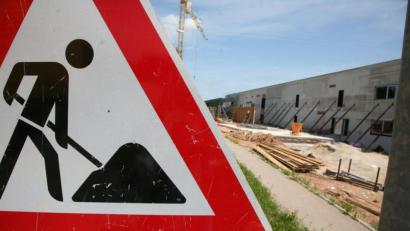 Symbolbild: Wolfgang Steinbacher
Die Baubranche, die sich in den letzten Monaten als robust herausgestellt hat, sorgt für eine Belebung des Arbeitsmarktes.