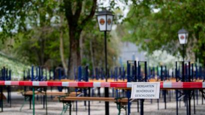 Symbolbild: Sven Hoppe
Tirschenreuth liegt den Zahlen des Robert Koch-Instituts (RKI) zufolge seit dem 14. April unter einer Inzidenz von 100 und will die Biergärten öffnen.