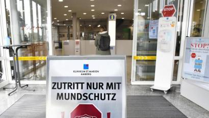 Archivbild: Petra Hartl
Klar gilt „Zutritt nur mit FFP2-Maske“, aber Patientenbesuche sind mit Schnelltest und für vollständig Geimpfte in St. Marien wieder möglich.