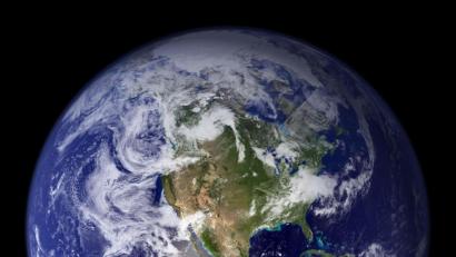 Bild: NASA Goddard Space Flight Center/dpa
Eine NASA-Aufnahme zeigt die westliche Hemisphäre der Erdkugel.