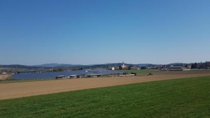 Bild: gi
Weitere solche unschöne Ansichten wie am Eingang in das Tröbesbachtal am westlichen Ortsrand von Moosbach soll es künftig nicht mehr geben.