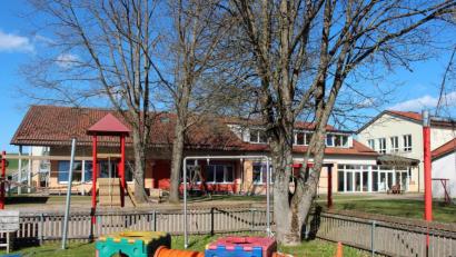 Bild: stg
Die Gebühren für den Besuch der Kindertageseinrichtung "Pusteblume" in der Gemeinde Kastl werden zum neuen Betreuungsjahr spürbar angehoben