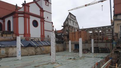 Bild: ws
Zu den Großbaustellen im Ort gehört weiter der Rathausneubau. In der vergangenen Woche wurde der Boden der Tiefgarage betoniert. Der Bau wird bis 2024 dauern und auf aktuell 13 Millionen Euro beziffert.