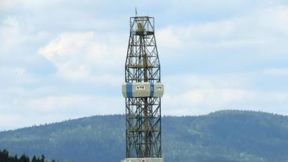 Archivbild: Gerhard Götz
Im Schatten des Bohrturms am Geo-Zentrum an der KTB können Besucher wieder Ausstellungen und die Umweltstation besuchen.