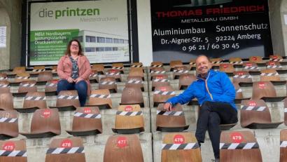 Bild: ass
Geschäftsführerin Kerstin Weiß und Thomas Bärthlein, der Vorsitzende des TV 1861 Amberg, machen sich ernsthafte Gedanken, wie es nach der Corona-Pandemie mit dem Sportverein weitergehen wird.