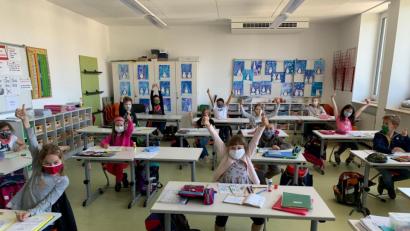 Bild: jus
Die Klasse 2a ist zurück in der Schule. Erstmals seit Mitte Dezember ist der Wechselunterricht wieder möglich.