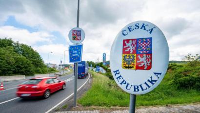 Archivbild: Armin Weigel/dpa
Das gilt beim Grenzverkehr zu Österreich und Tschechien.