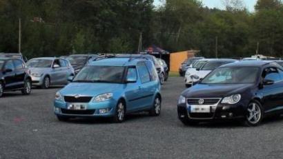 Bild: stg
Gut besucht war die Auftaktveranstaltung der diesjährigen Kemnather Autokino-Reihe am Freitagabend.